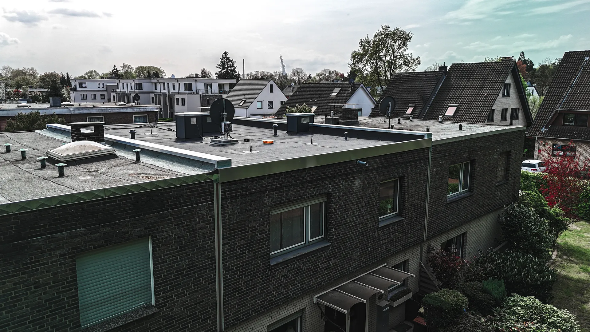 Flachdachsanierung eines Reihenmittelhauses der Gebäudeklasse 2 – Bild 3
