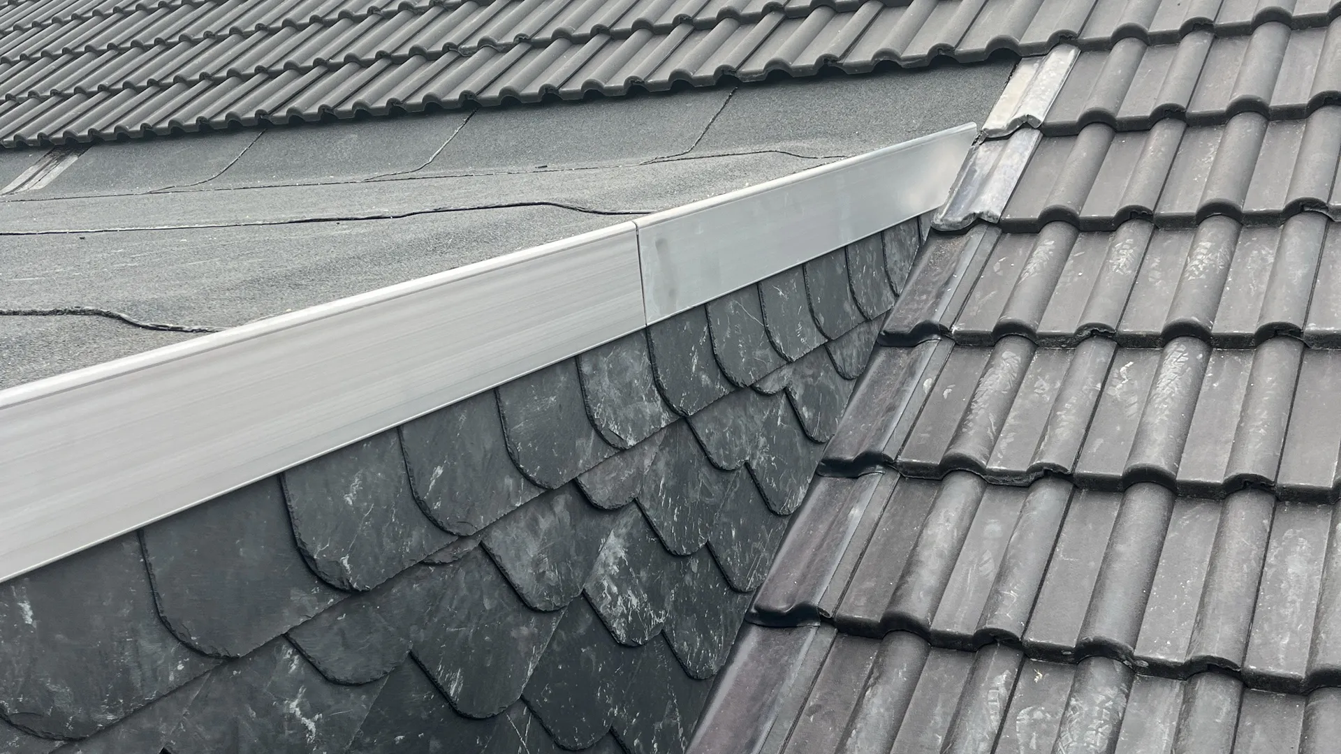 Energetische Steildachsanierung – Bild 1